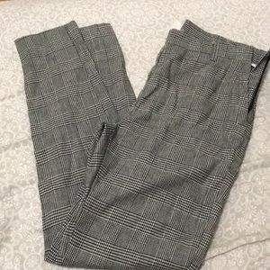 BRANDY MELVILLE PLAID PANTS.